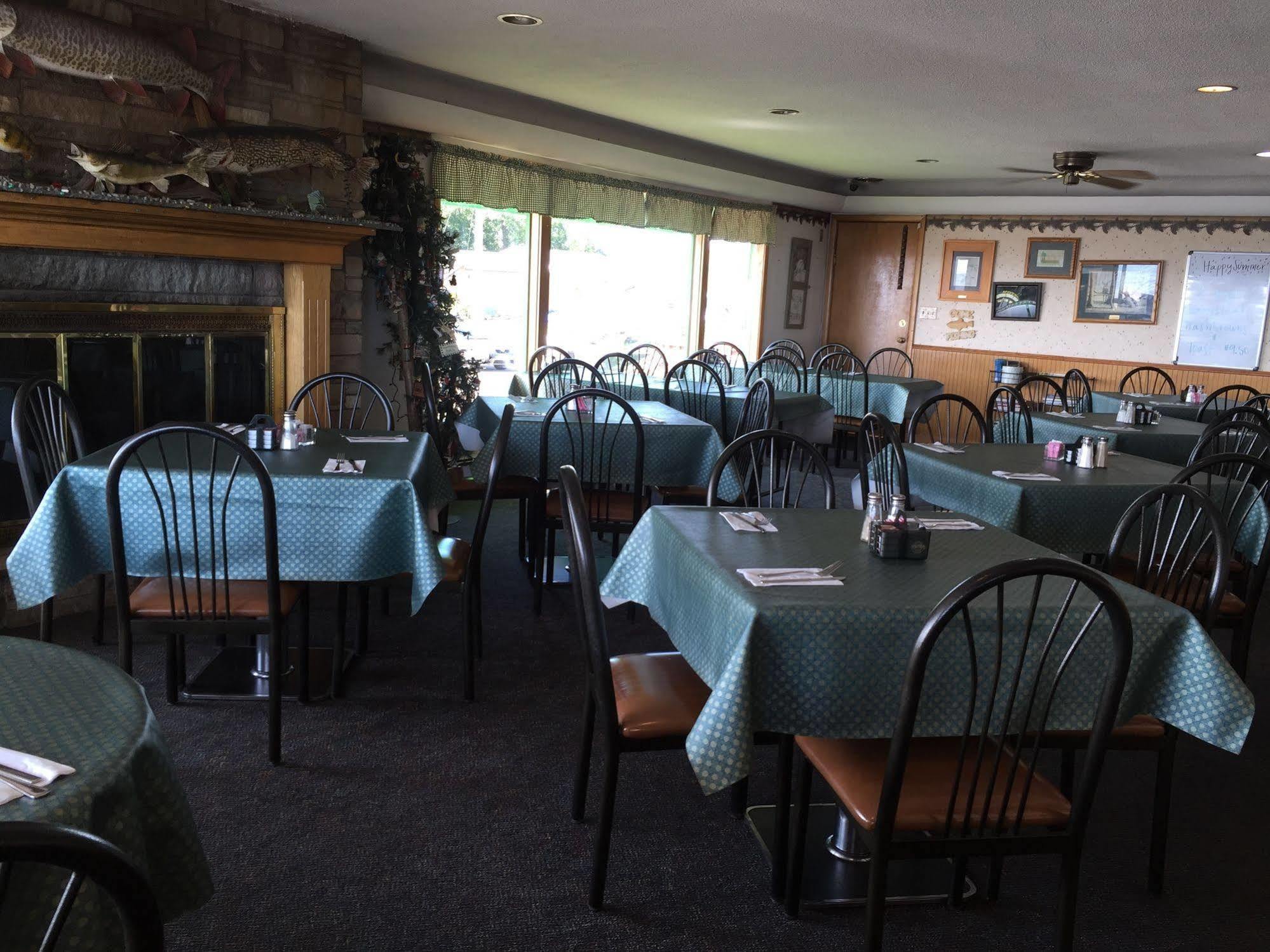 Twin Pines Resort Garrison Eksteriør billede